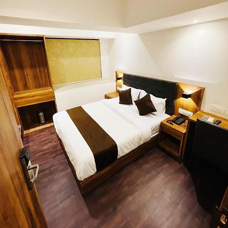 Hotel Hilton Suites Mumbai Exterior foto