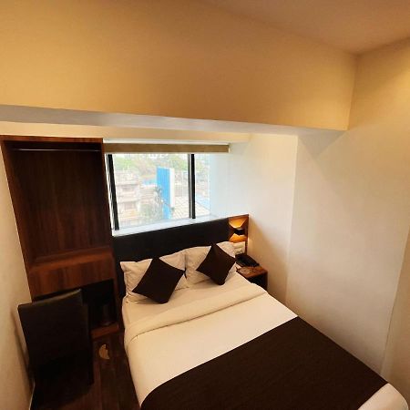 Hotel Hilton Suites Mumbai Exterior foto