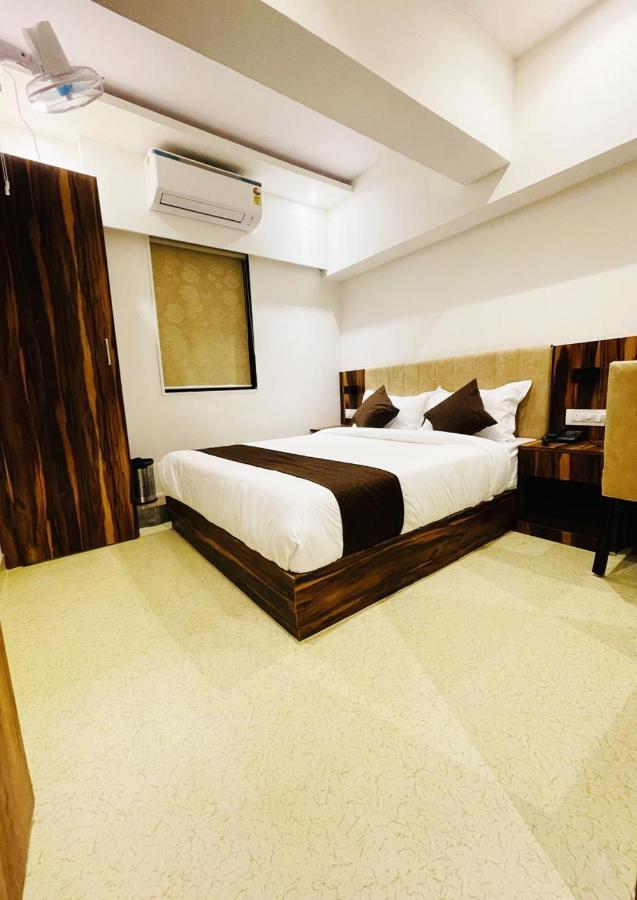 Hotel Hilton Suites Mumbai Exterior foto